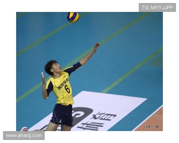 奥特队员泼水庆祝首胜到手 教练直言料到但无法阻止喜悦