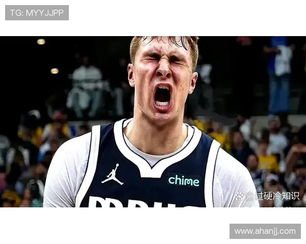 基德带伤坚持作战弗拉格左肩首回合受伤仍顽强完成整场比赛